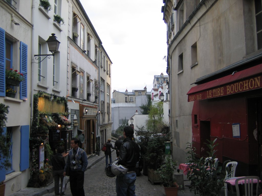 streetsofparis2.jpg